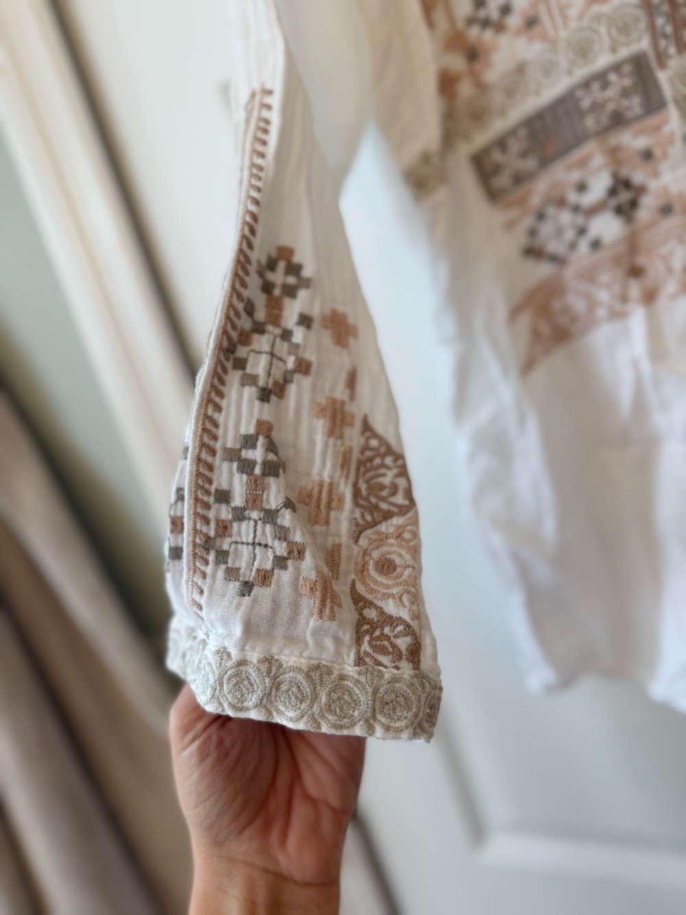 Johnny was biya button up cotton blouse - Picture 3 of 8